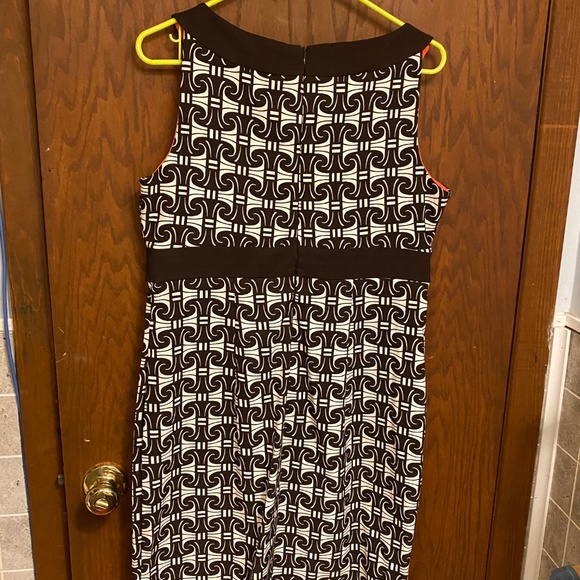 Size 12 dress - Picture 2 of 3